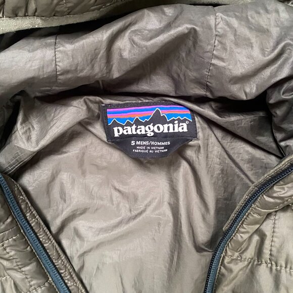 Patagonia Men's Nano Puff Hoody - Picture 4 of 4